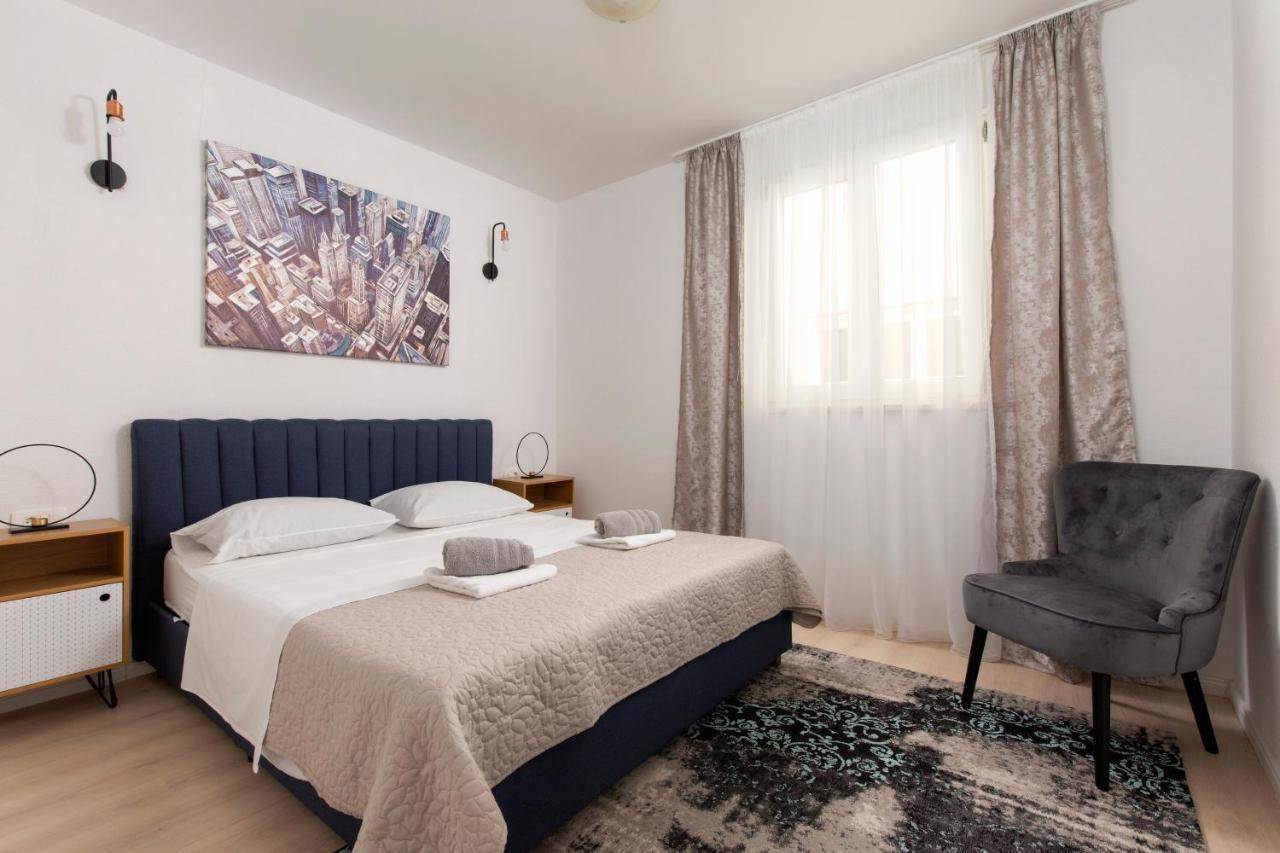 Apartment Antoni 2 ポドストラナ エクステリア 写真