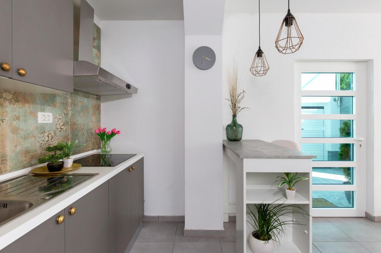 Apartment Antoni 2 ポドストラナ エクステリア 写真
